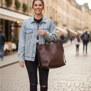 NWT | Iconic Damier Ebene Style Tote - Chic & Practical